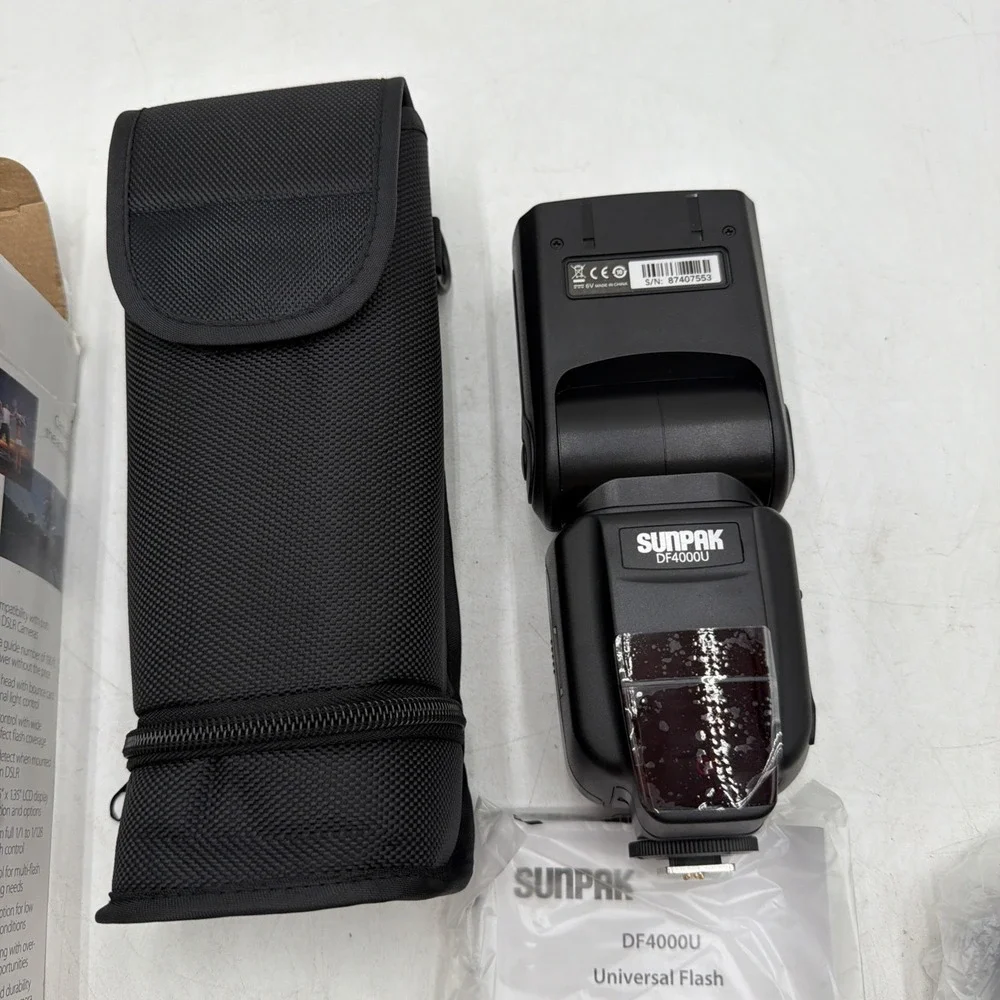 SUNPAK DF4000u PowerZoom Flash for Nikon / Canon DSLR Cameras Open Box